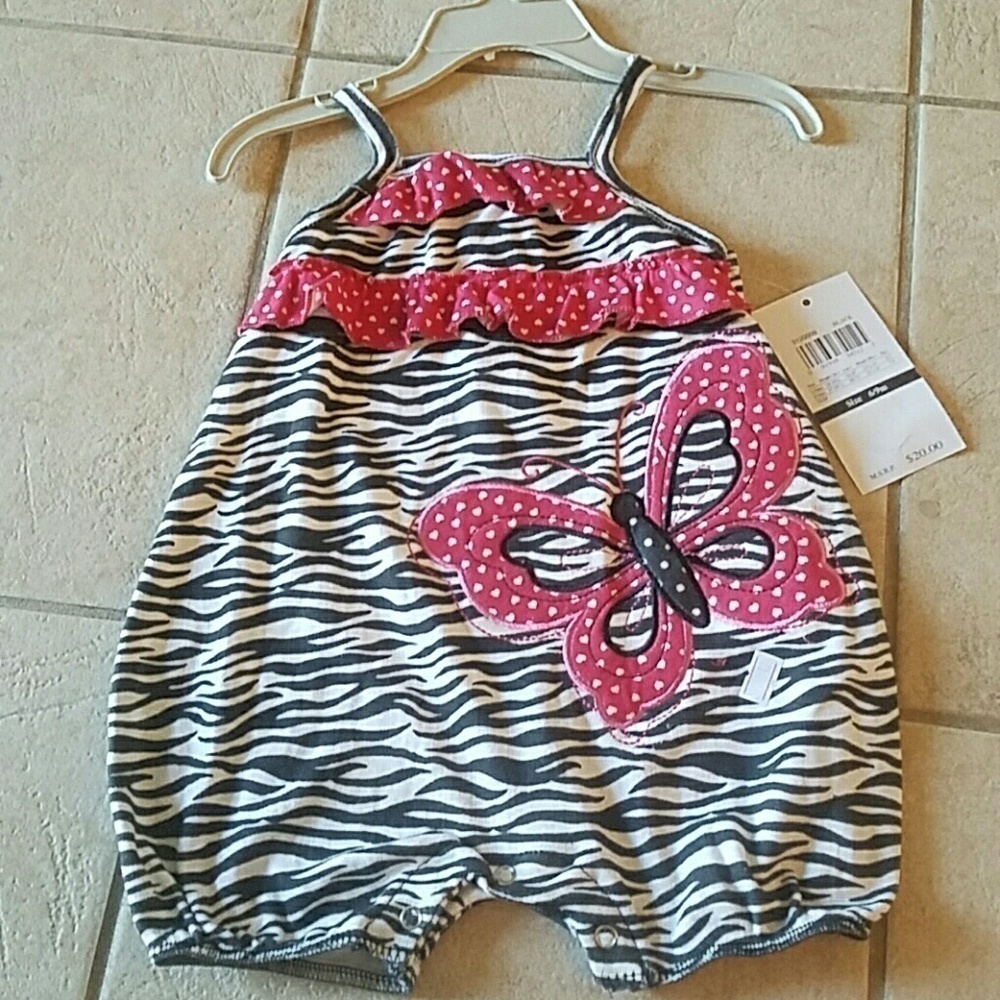 New GIRLS animal print and butterfly romper